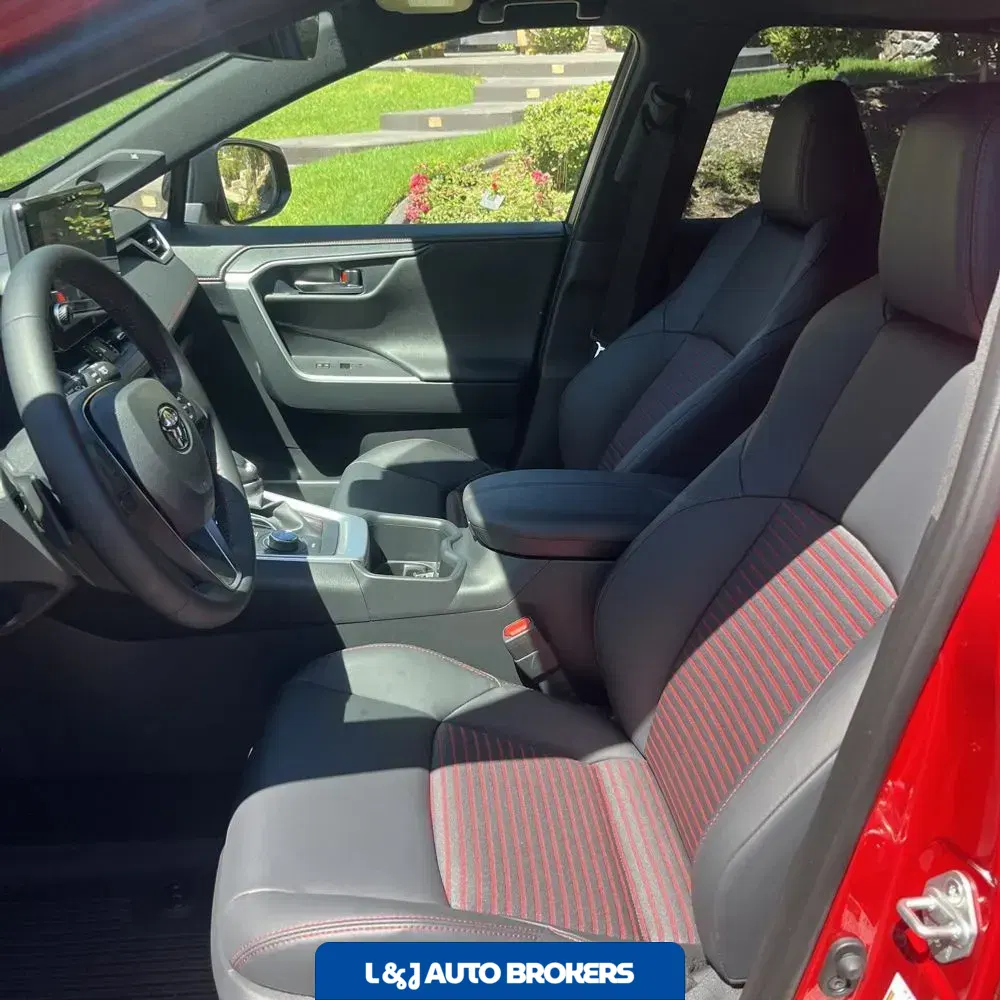 2025 Toyota RAV4 Plug-in Hybrid XSE
