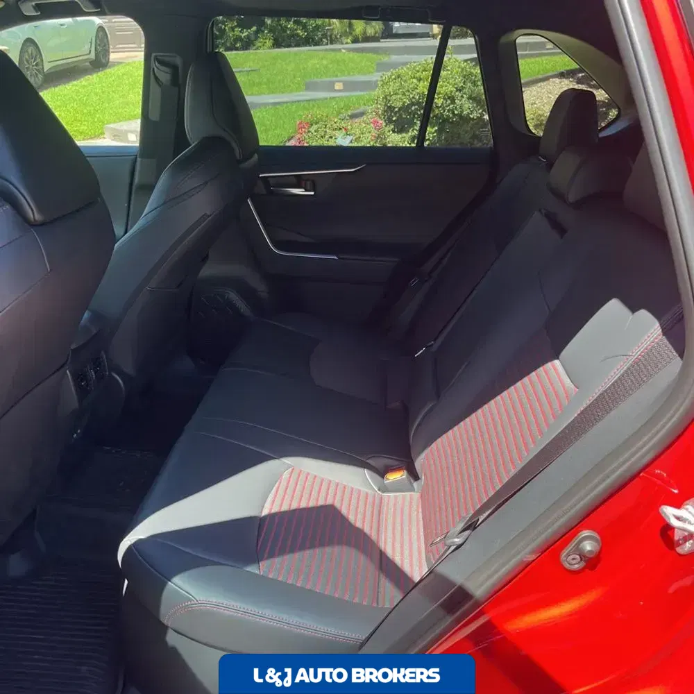 2025 Toyota RAV4 Plug-in Hybrid XSE