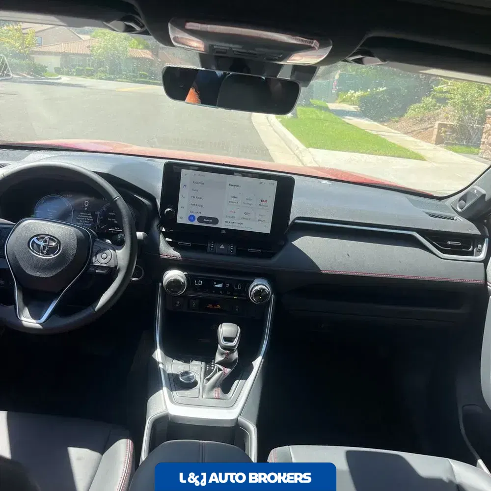 2025 Toyota RAV4 Plug-in Hybrid XSE