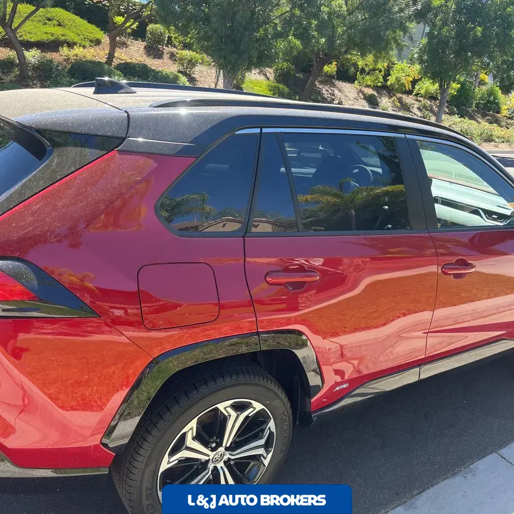 2025 Toyota RAV4 Plug-in Hybrid XSE