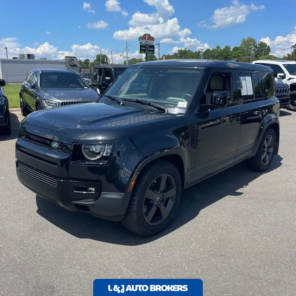 2024 Land Rover Defender 110 V8 P500 SE