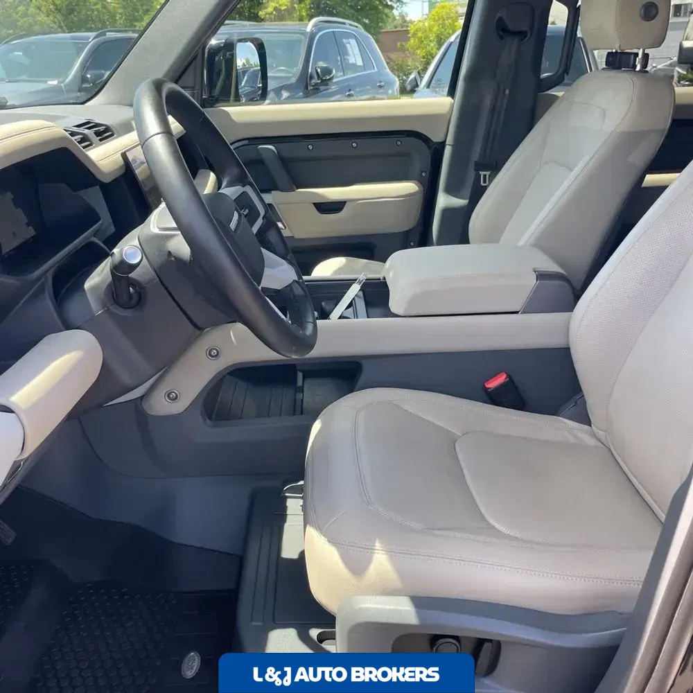 2024 Land Rover Defender 110 V8 P500 SE