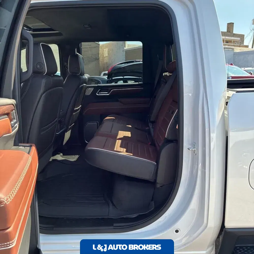 2025 GMC Sierra 3500HD Denali Ultimate