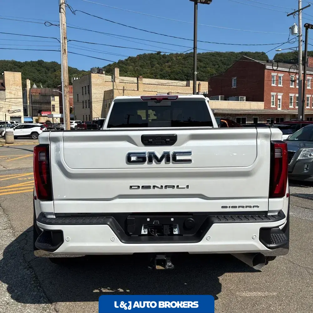 2025 GMC Sierra 3500HD Denali Ultimate