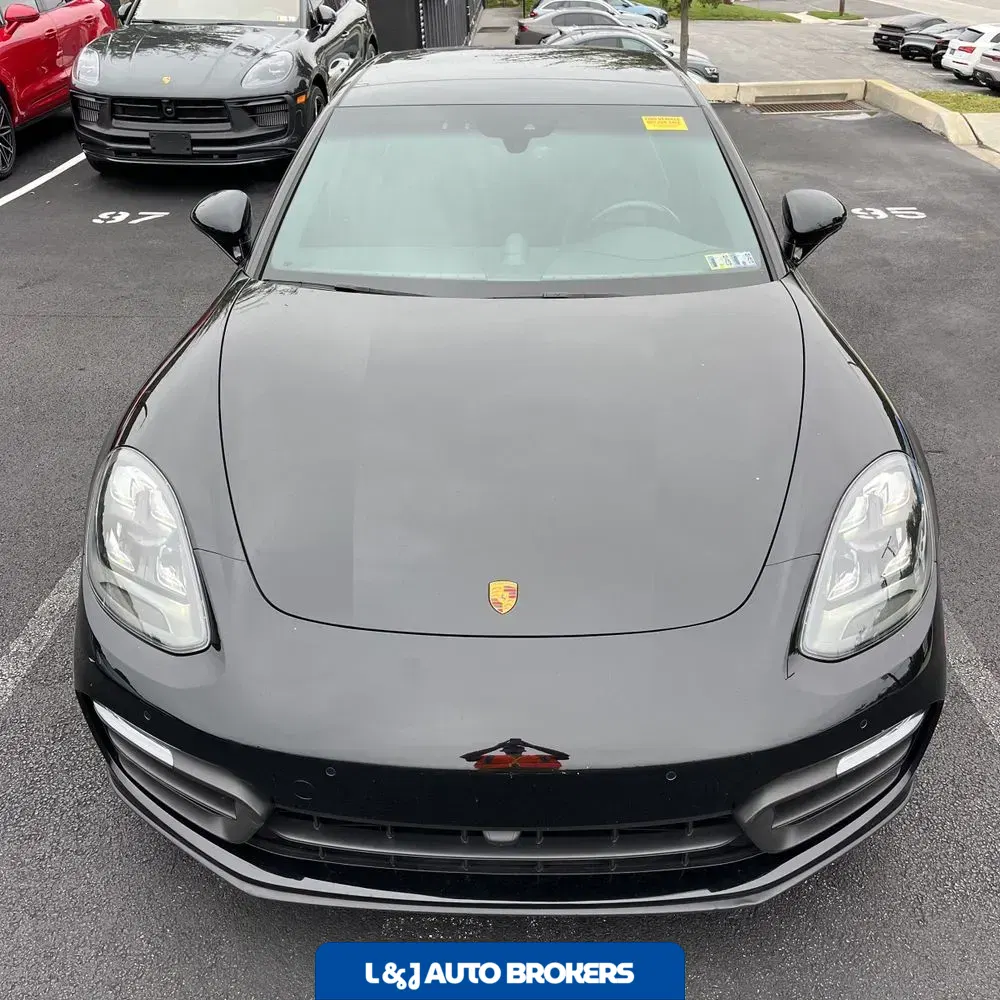 2022 Porsche Panamera 4