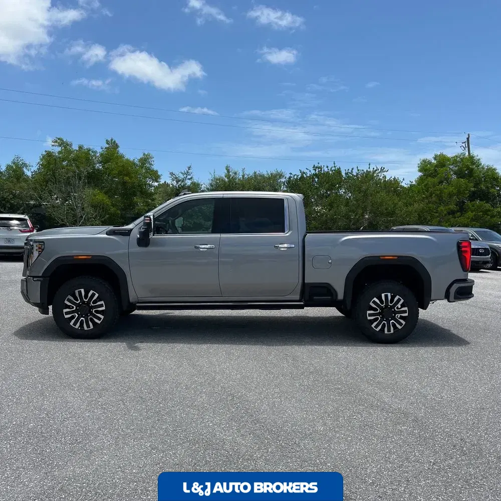 2024 GMC Sierra 3500HD Denali Ultimate