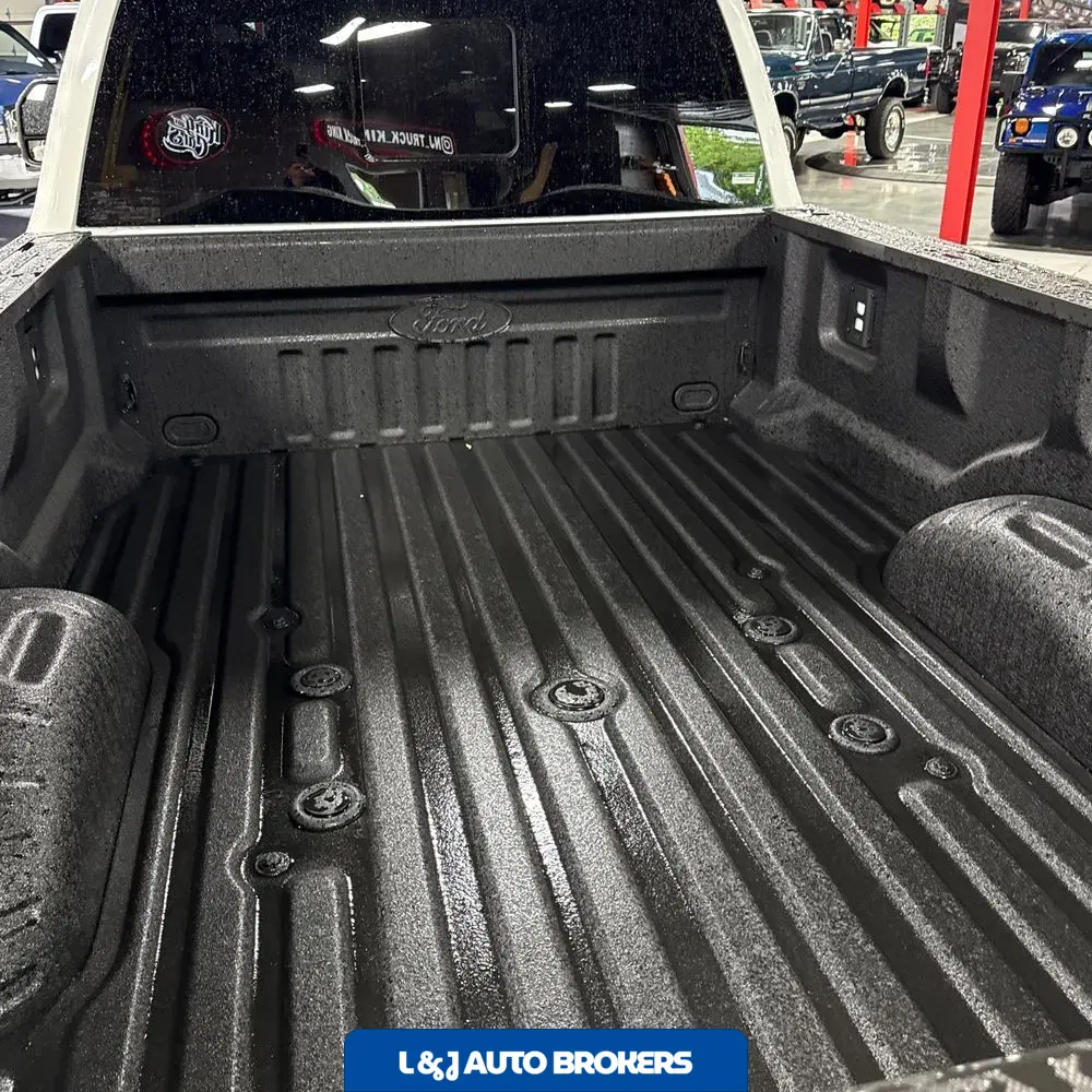 2025 Ford F-450 Super Duty Platinum