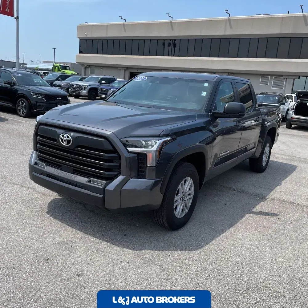 2025 Toyota Tundra SR5