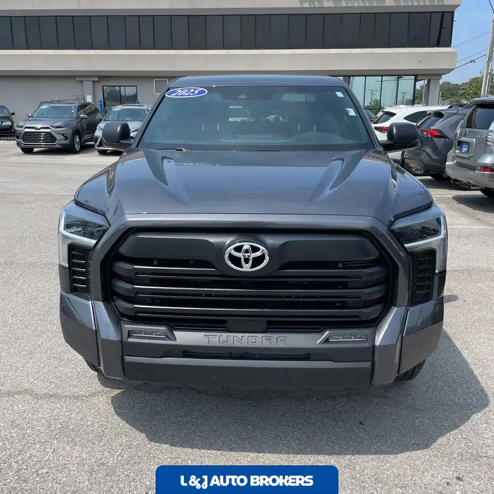 2025 Toyota Tundra SR5