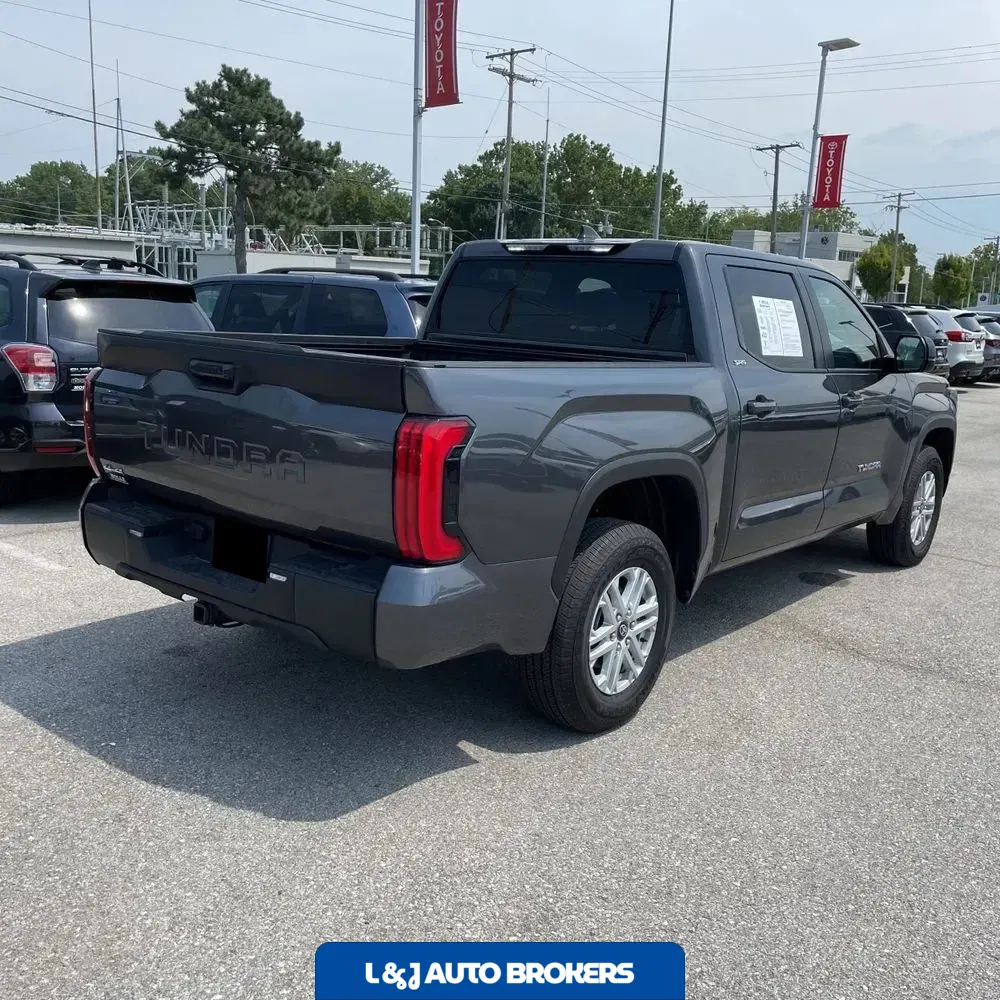 2025 Toyota Tundra SR5