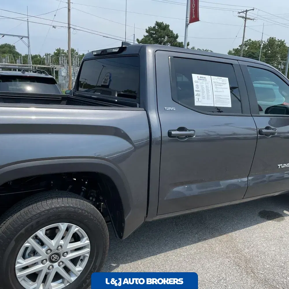2025 Toyota Tundra SR5