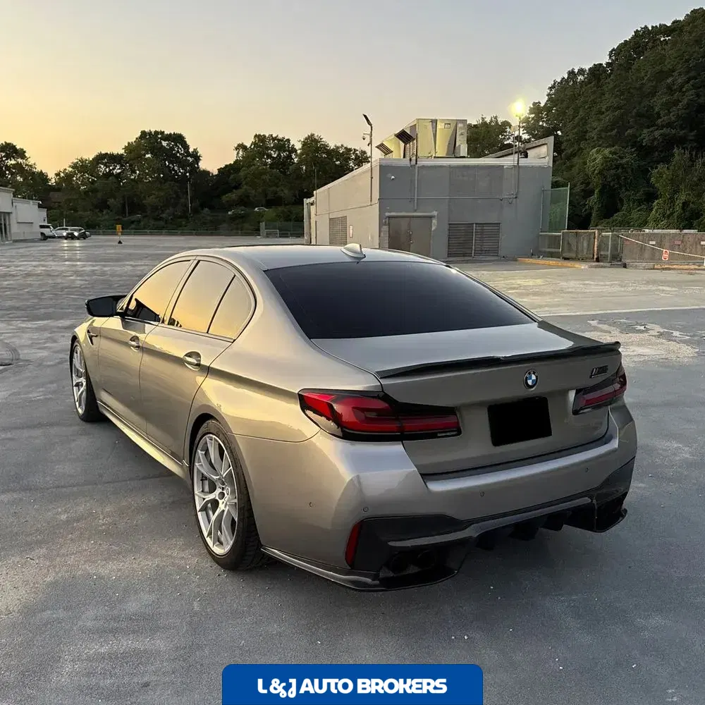 2021 BMW M5