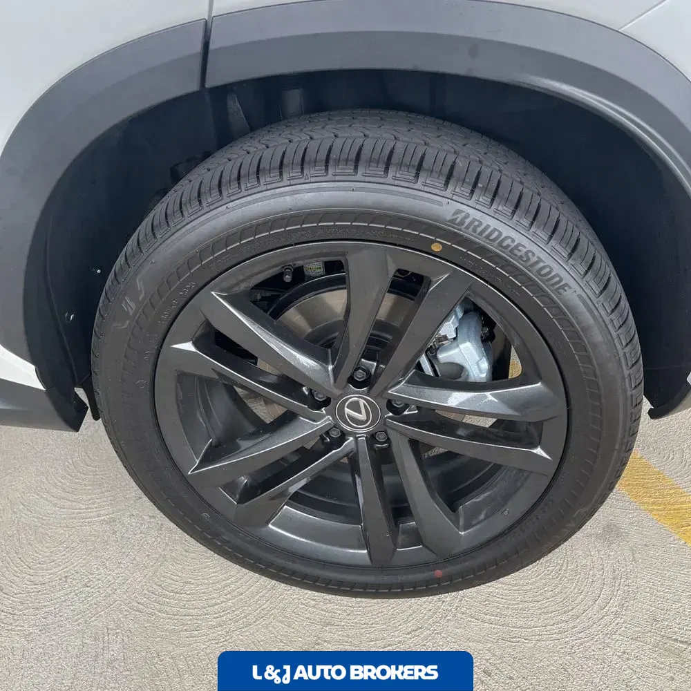 2025 Lexus NX 450h+ Base