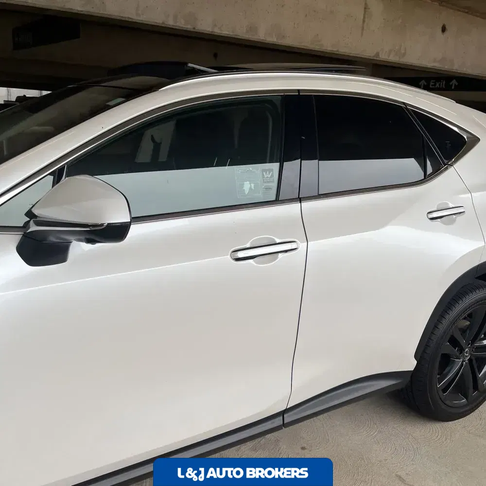 2025 Lexus NX 450h+ Base