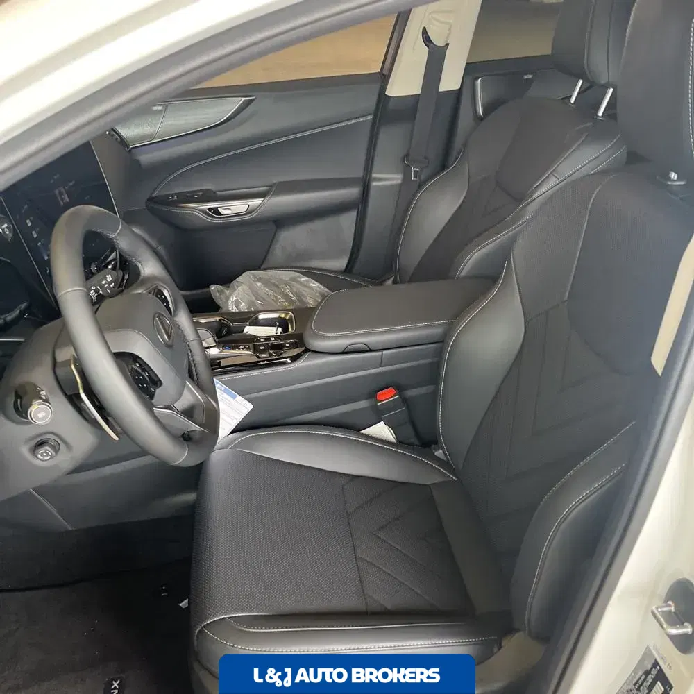 2025 Lexus NX 450h+ Base