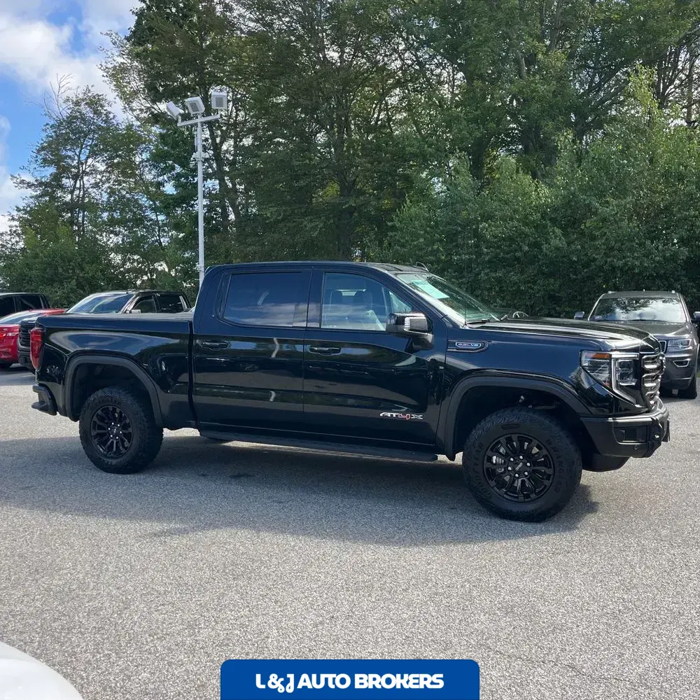 2023 GMC Sierra 1500 AT4X