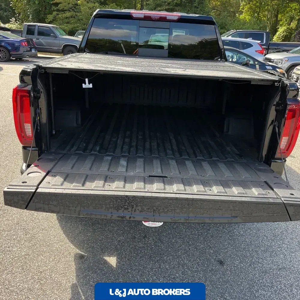 2023 GMC Sierra 1500 AT4X