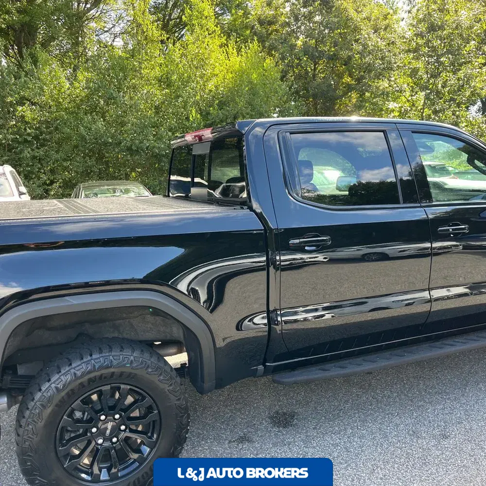 2023 GMC Sierra 1500 AT4X