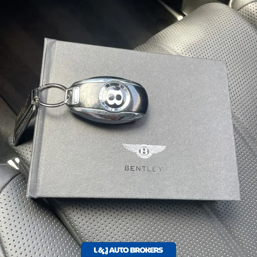 2022 Bentley Bentayga V8