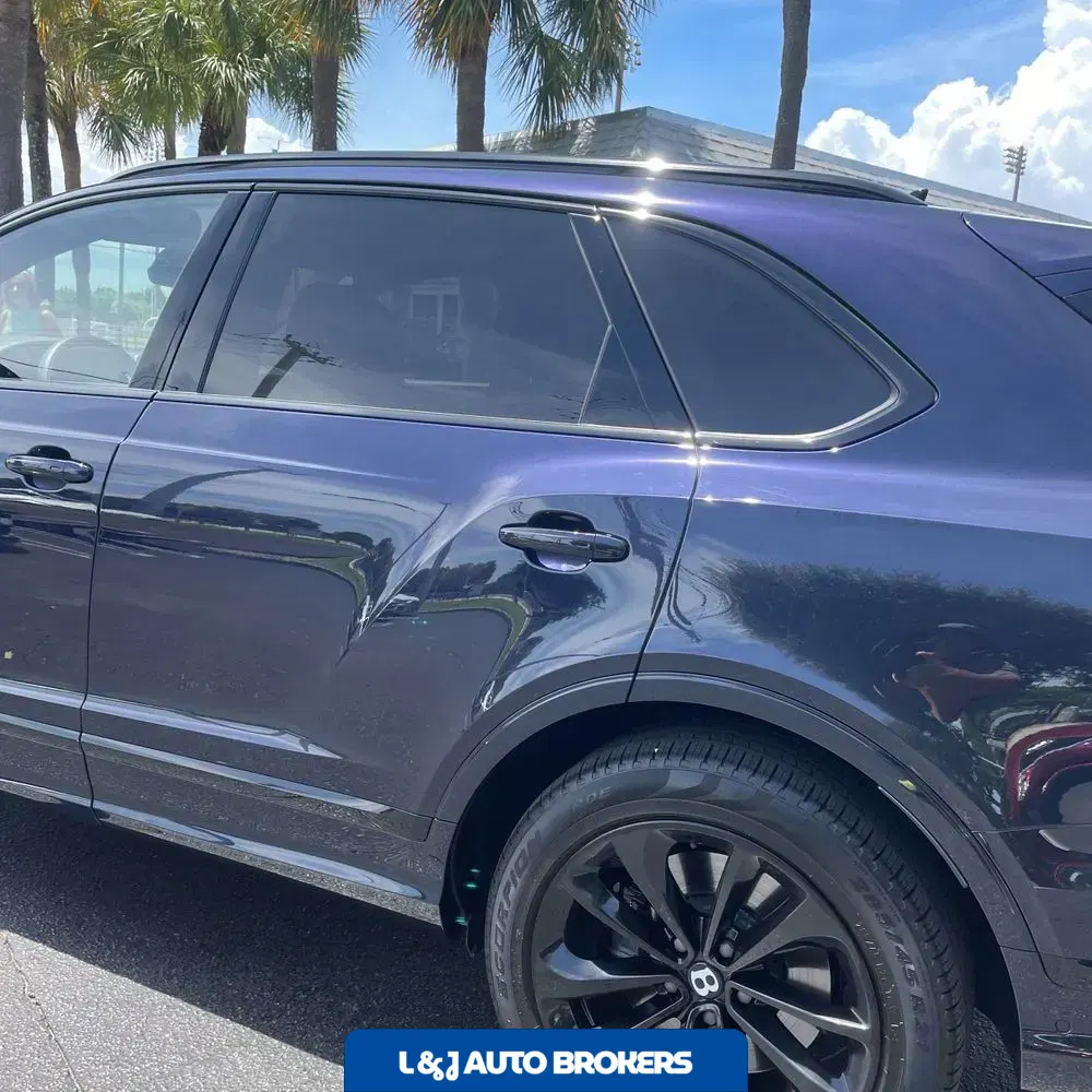2022 Bentley Bentayga V8