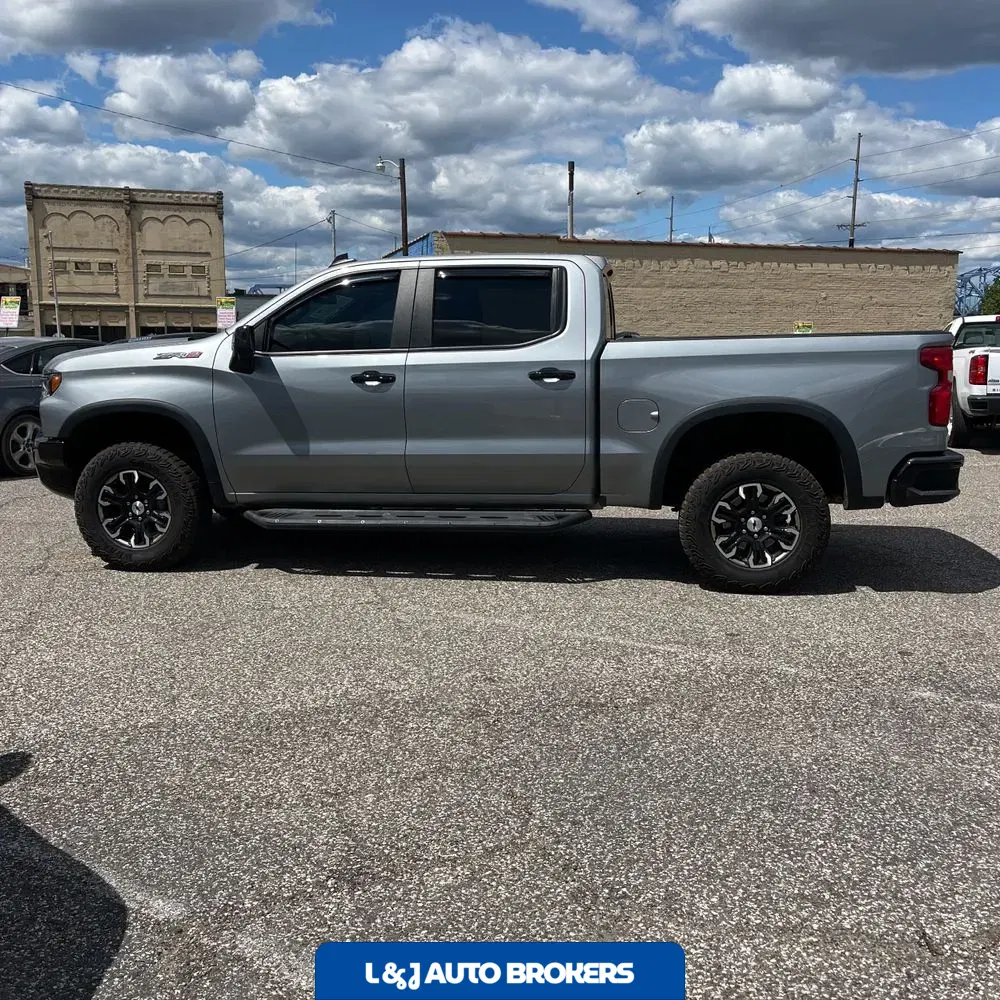 2024 Chevrolet Silverado 1500 ZR2