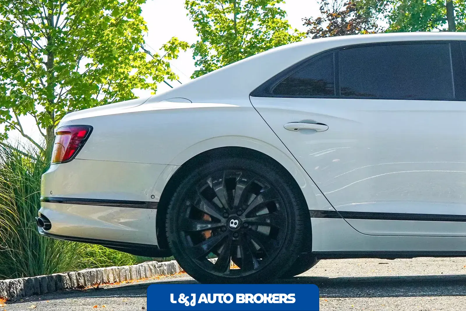 2022 Bentley Flying Spur V8
