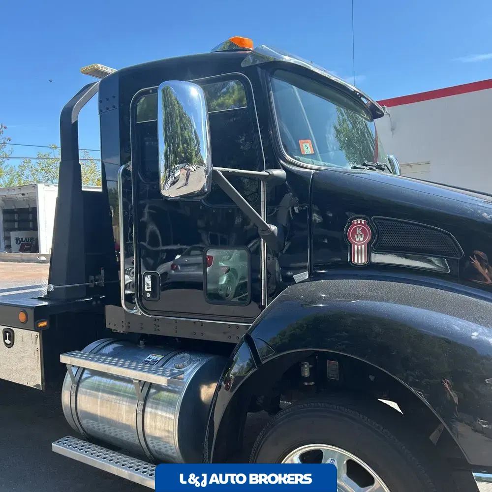 2018 Kenworth Commercial T270 Conv Cab 4X2 (CA72-212)