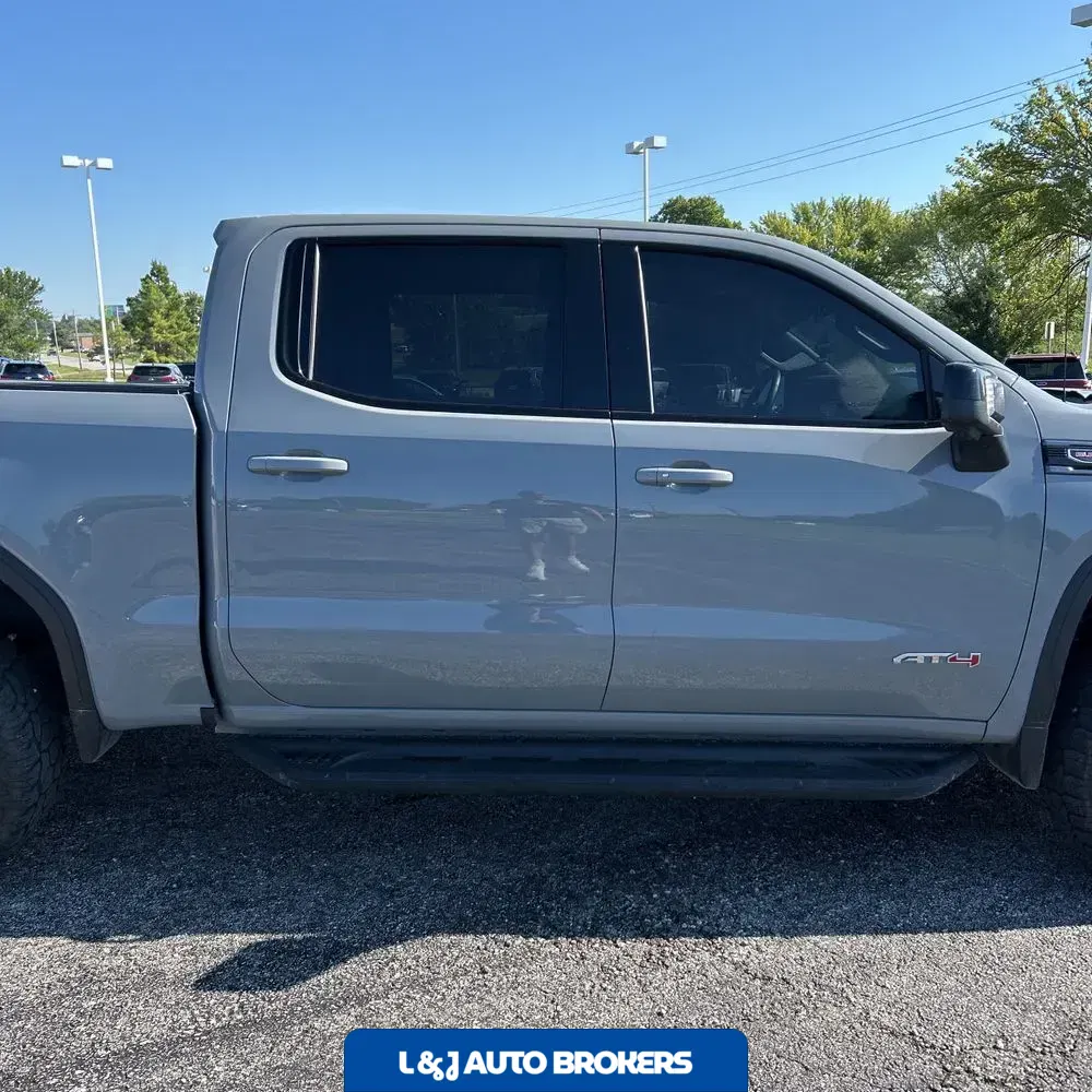 2024 GMC Sierra 1500 AT4