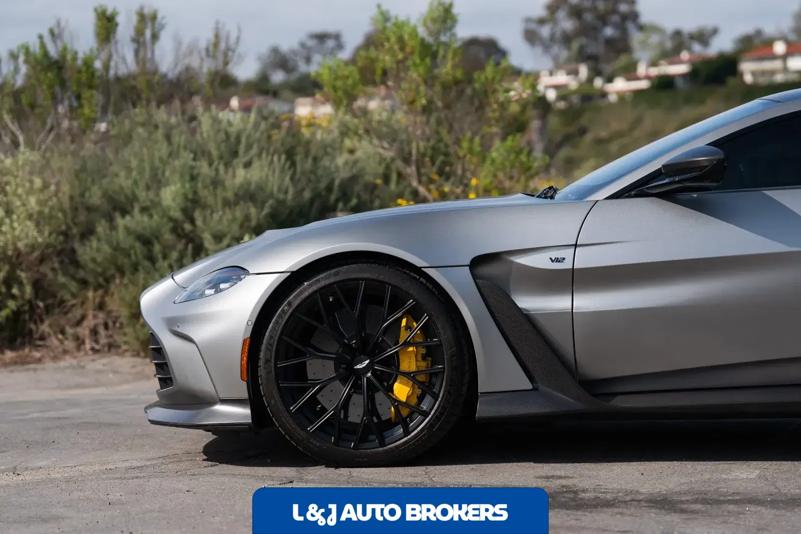 2023 Aston Martin V12 Vantage Coupe