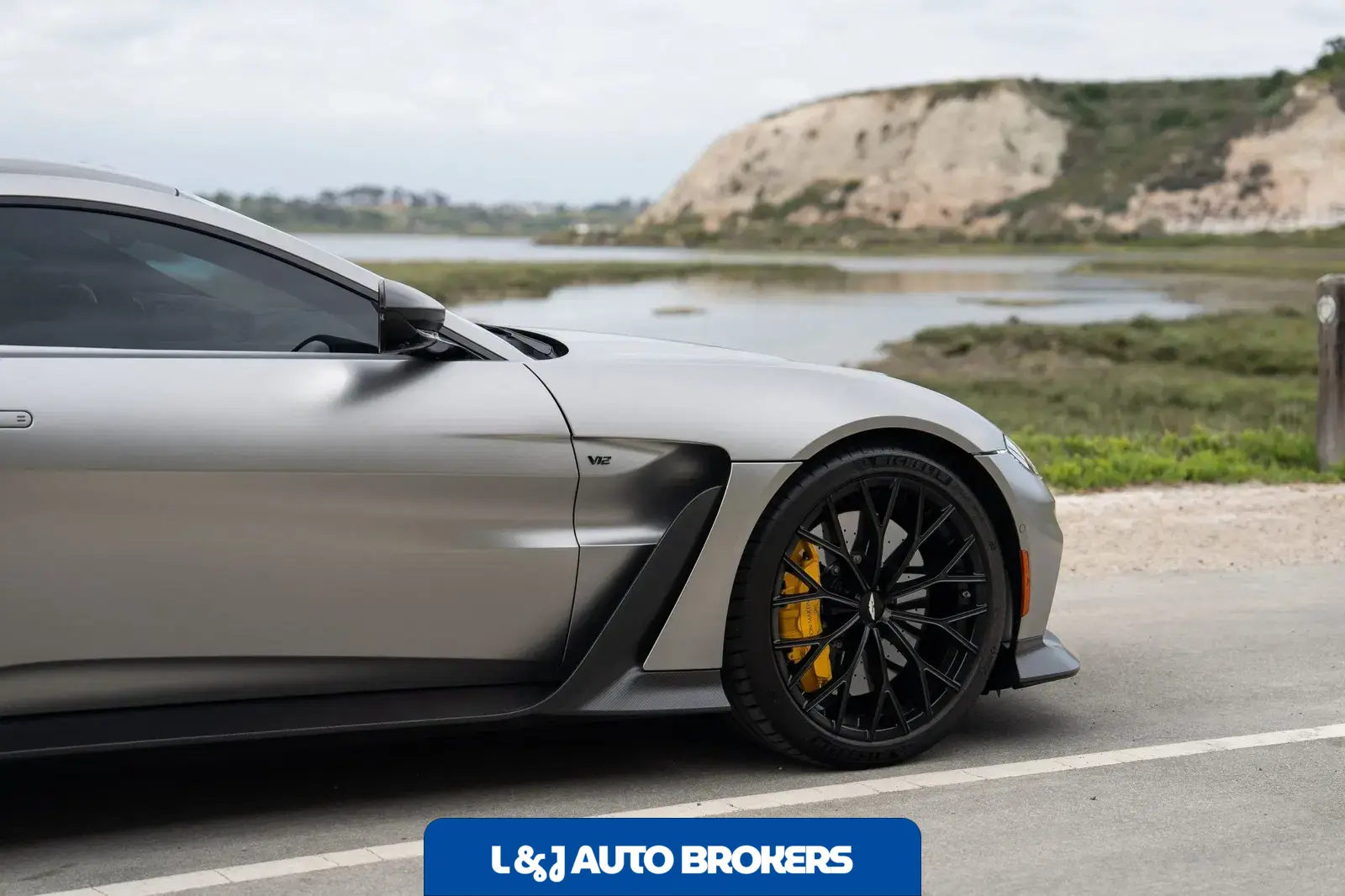 2023 Aston Martin V12 Vantage Coupe