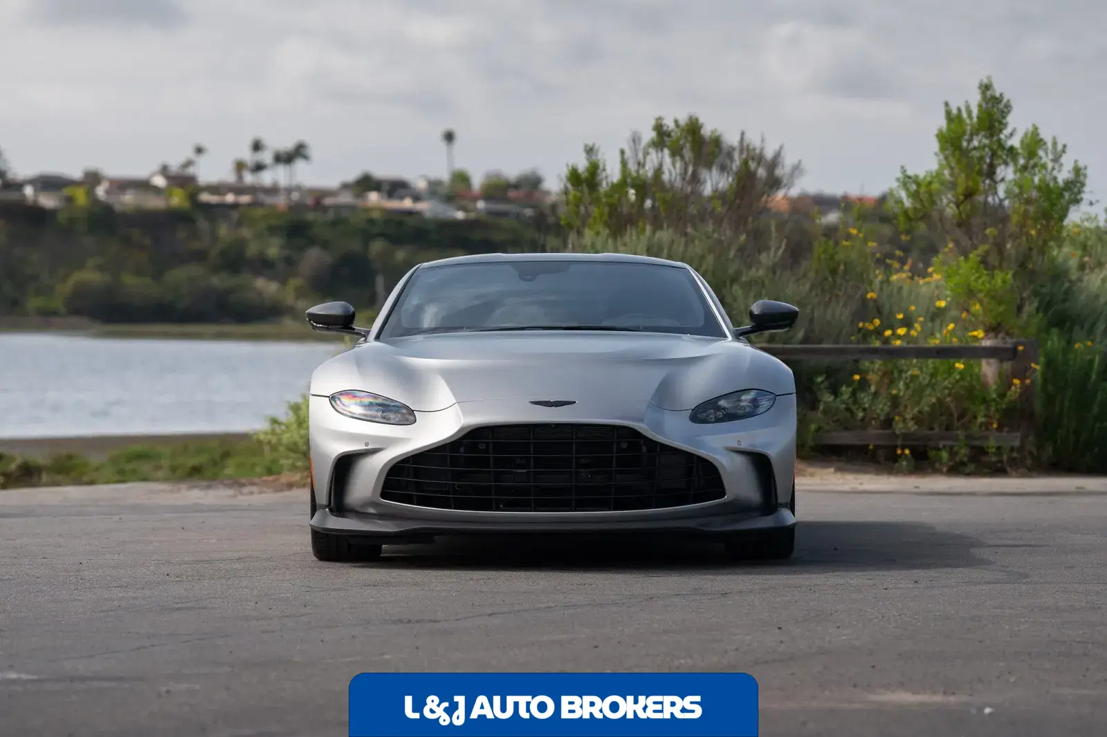 2023 Aston Martin V12 Vantage Coupe