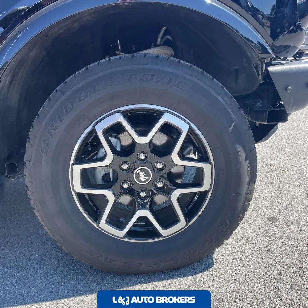 2024 Ford Bronco Outer Banks