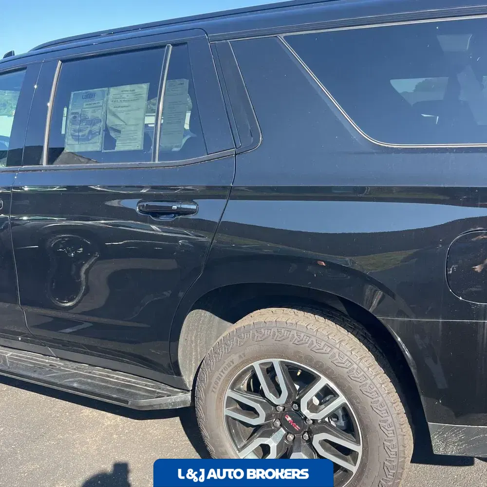2024 GMC Yukon AT4