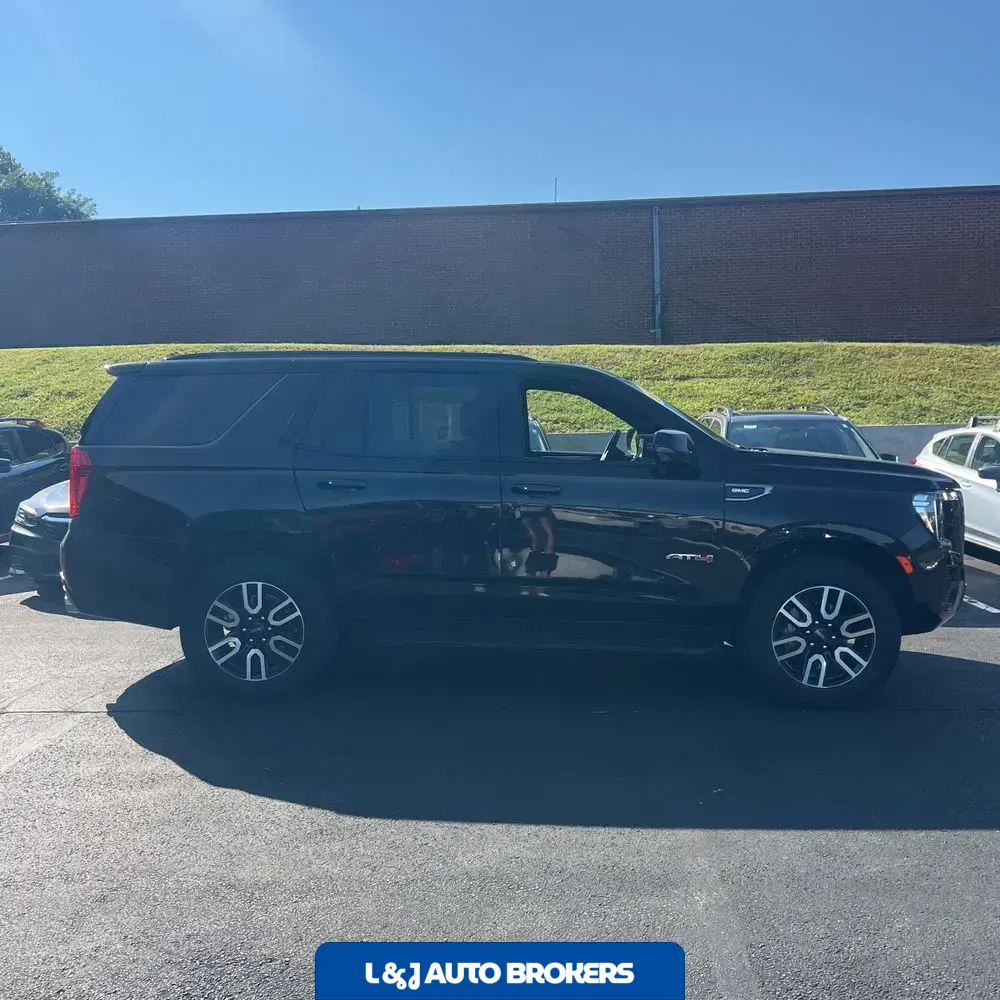 2024 GMC Yukon AT4