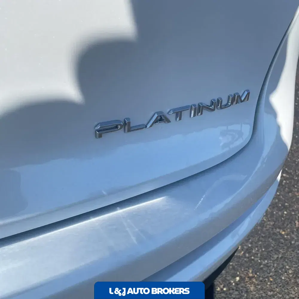 2025 Toyota Crown Platinum