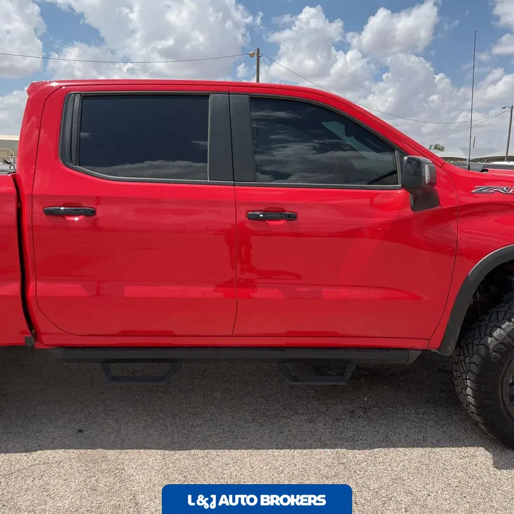 2024 Chevrolet Silverado 1500 ZR2