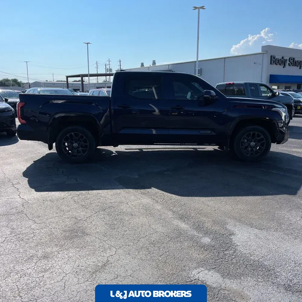 2024 Toyota Tundra Platinum