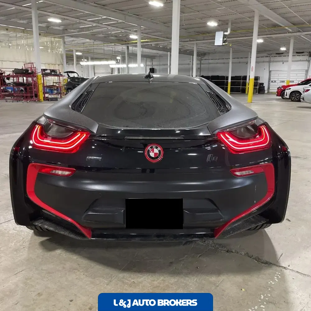 2016 BMW i8
