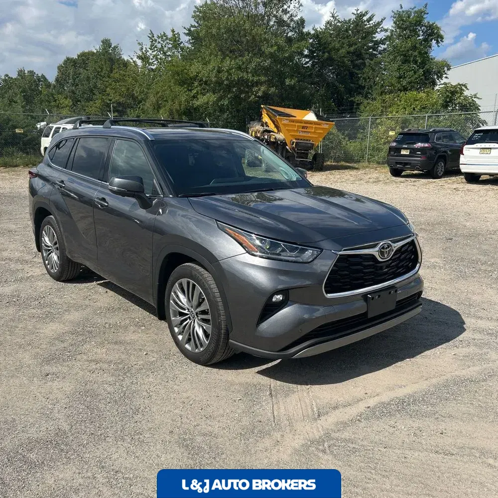 2024 Toyota Highlander Platinum