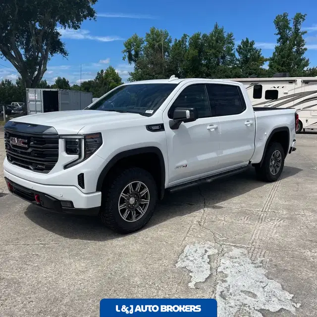 2024 GMC Sierra 1500 AT4