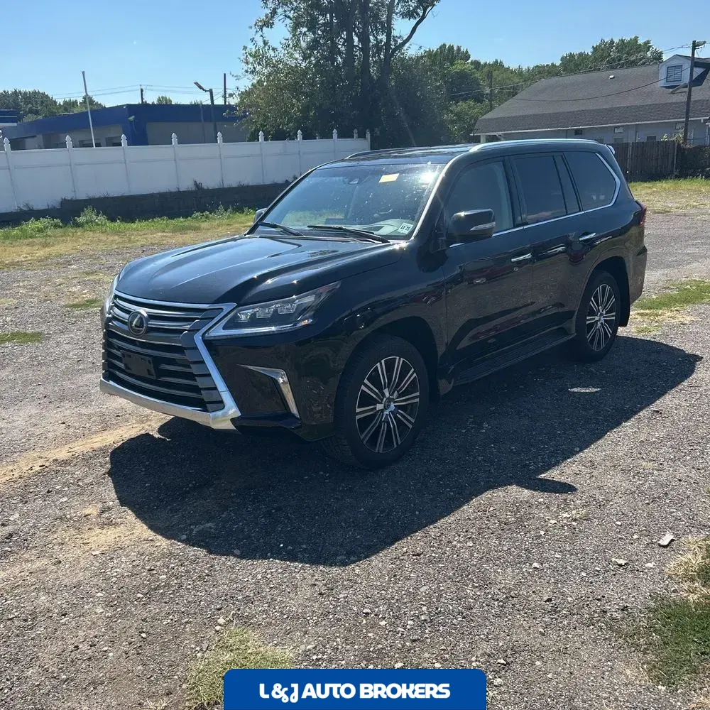 2021 Lexus LX 570 Three-Row
