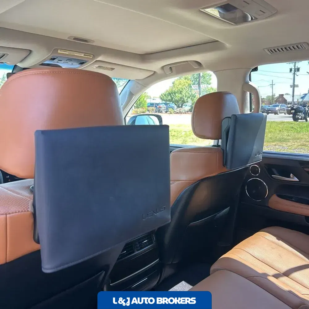 2021 Lexus LX 570 Three-Row
