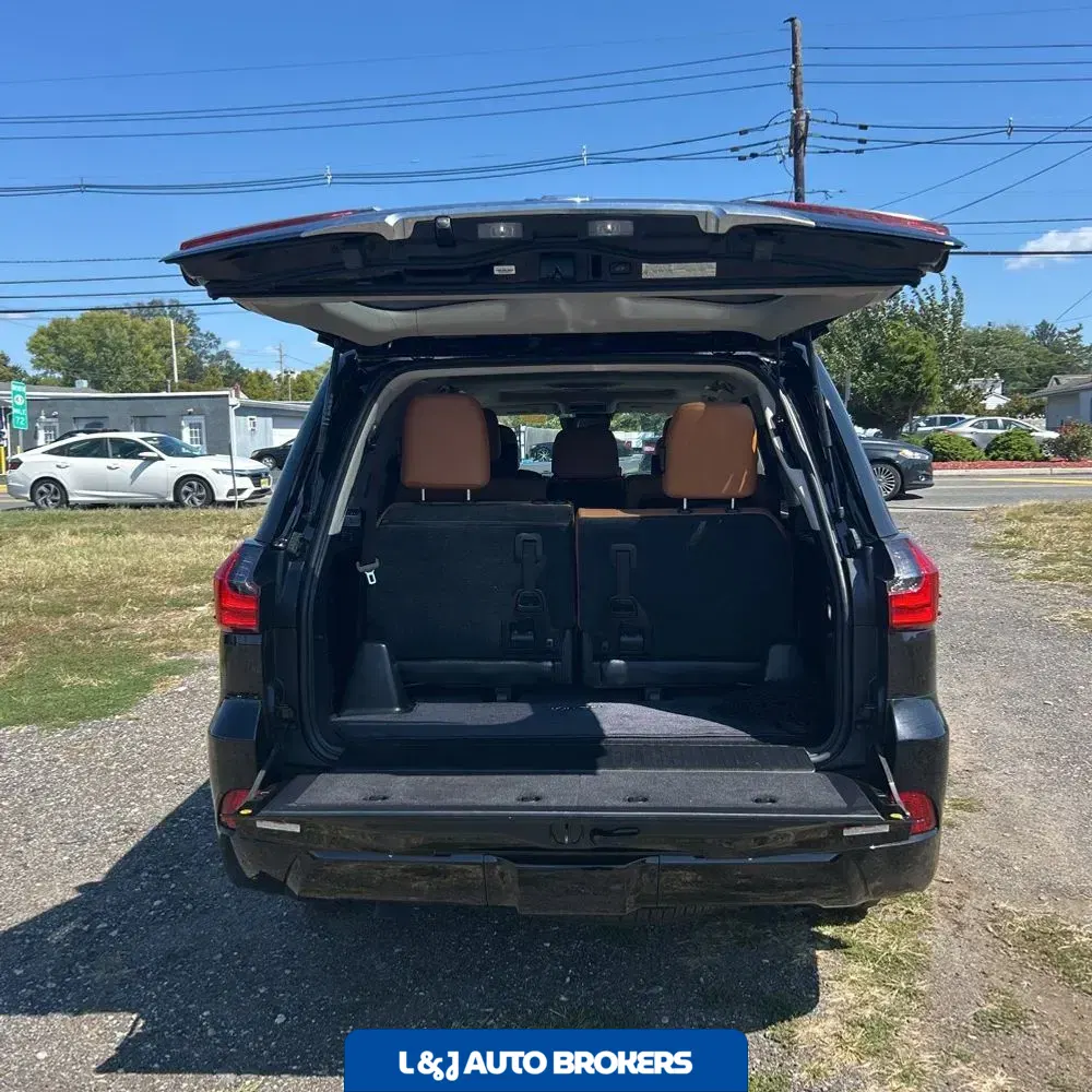 2021 Lexus LX 570 Three-Row