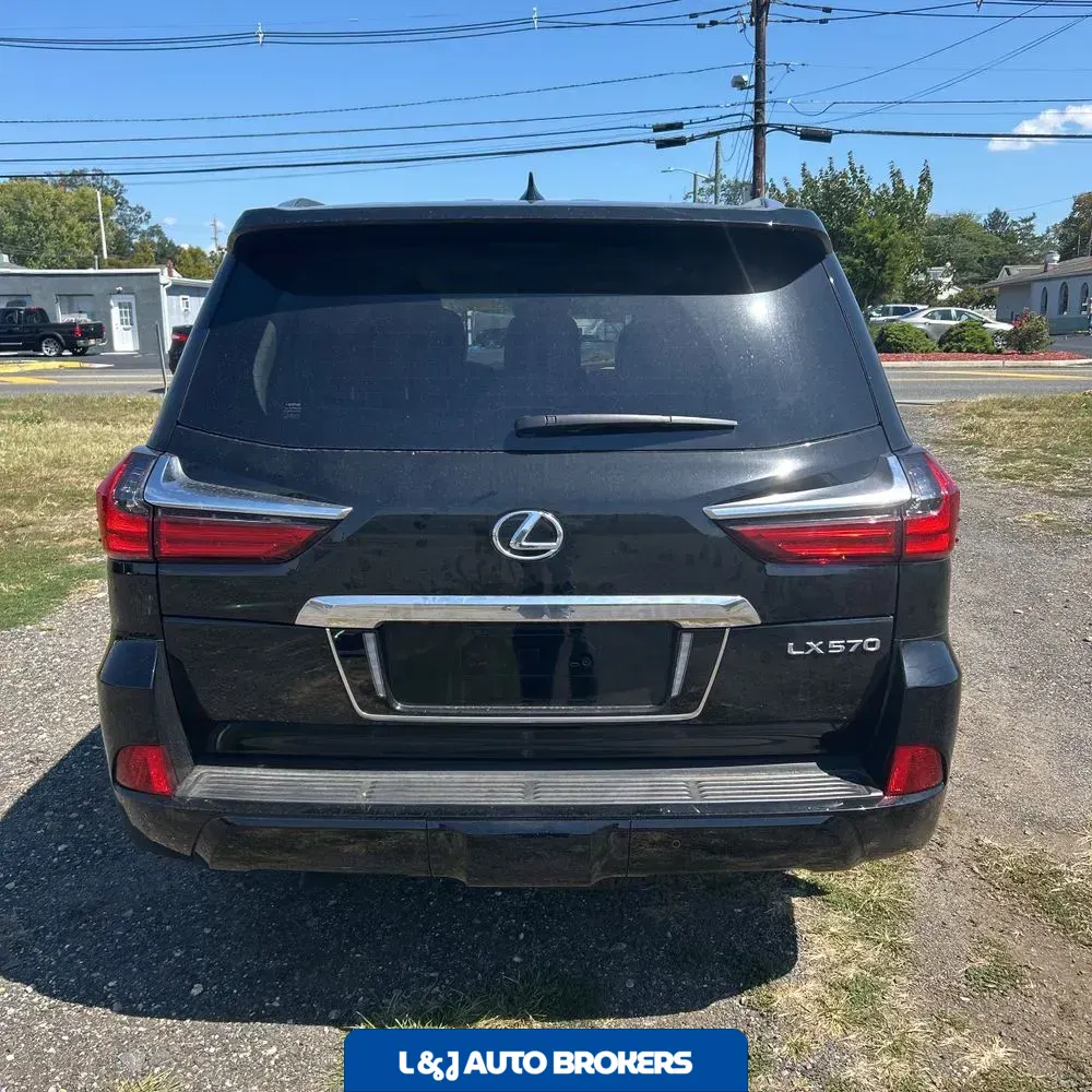 2021 Lexus LX 570 Three-Row