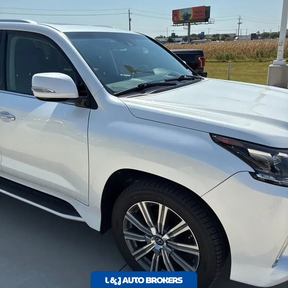 2018 Lexus LX 570 Three-Row