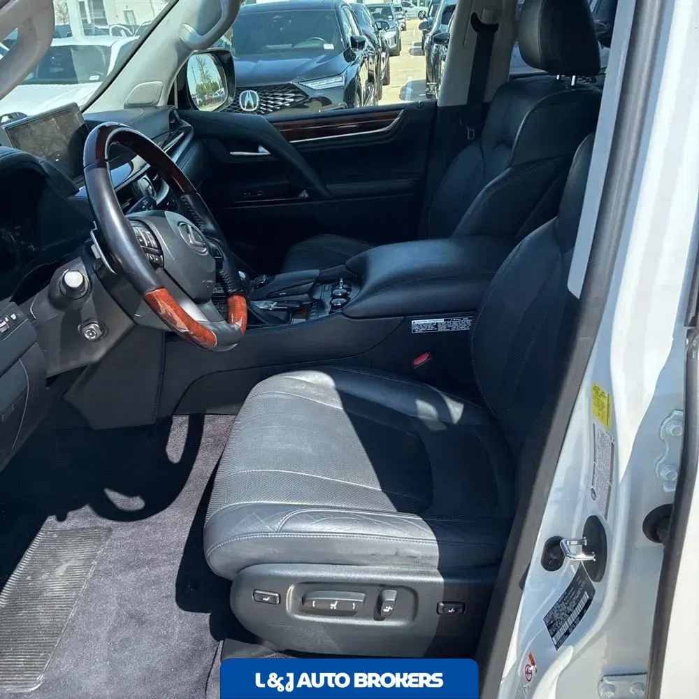 2018 Lexus LX 570 Three-Row