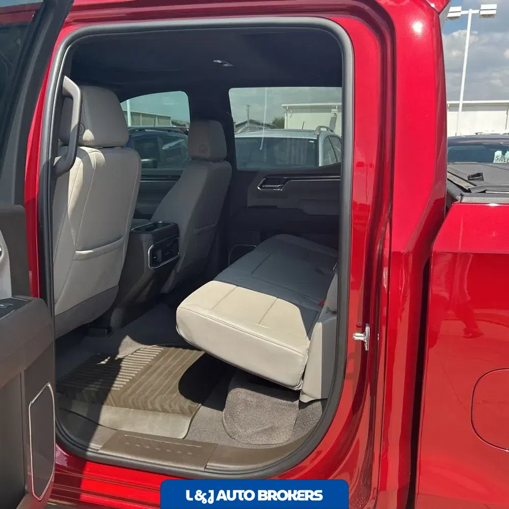 2025 Chevrolet Silverado 1500 LTZ