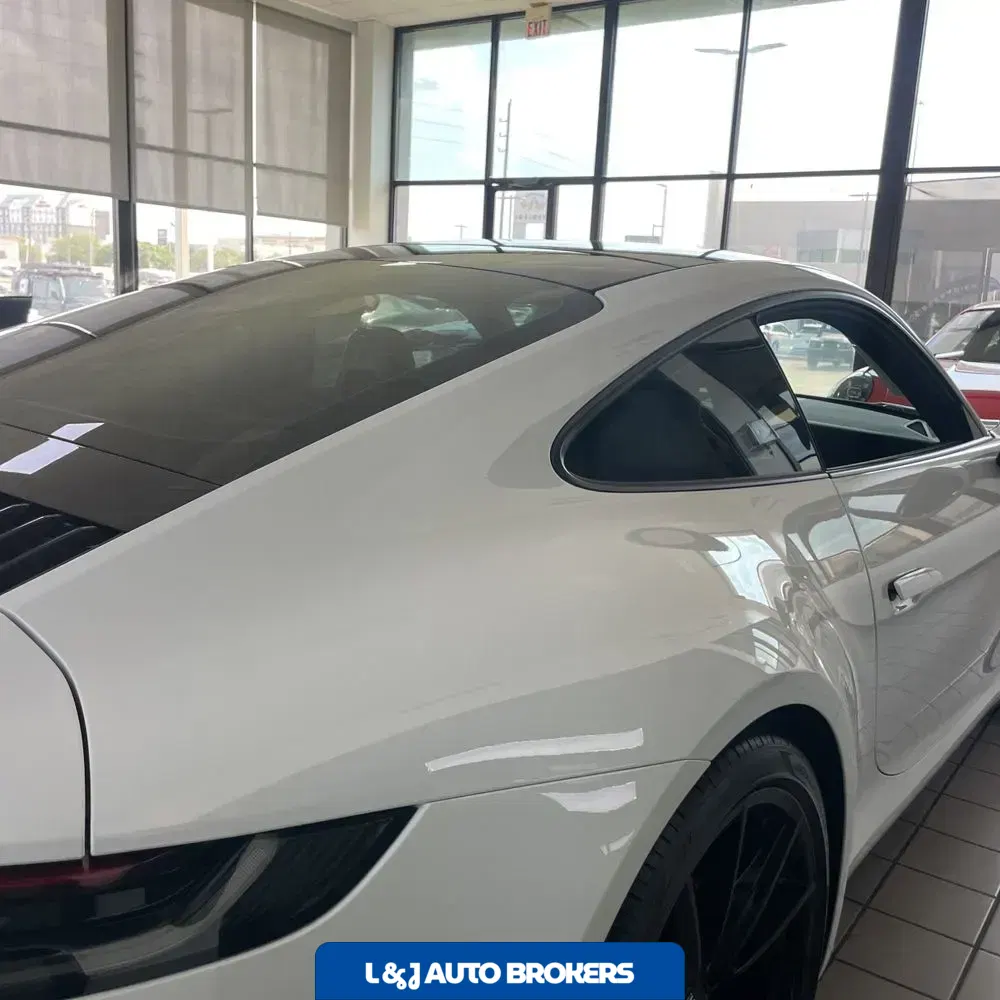 2024 Porsche 911 Carrera