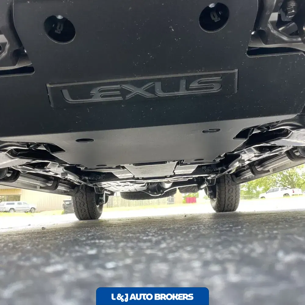 2025 Lexus LX 700h Overtrail