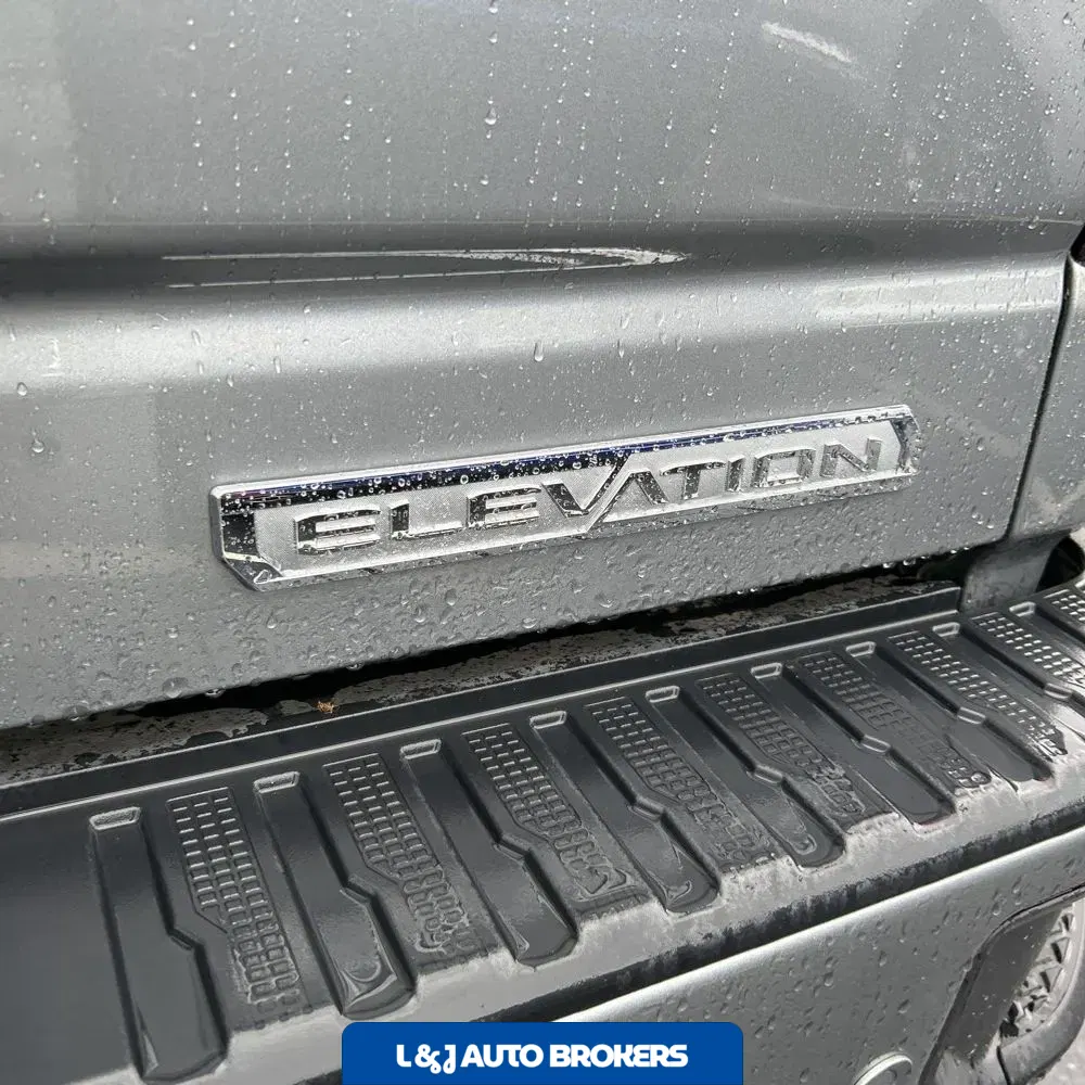 2025 GMC Sierra 1500 Elevation